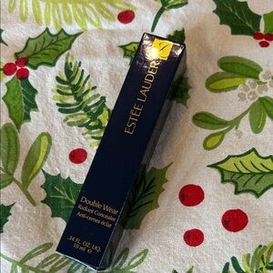 Estee Lauder Double Wear Radiant  Concealer in 1W Light